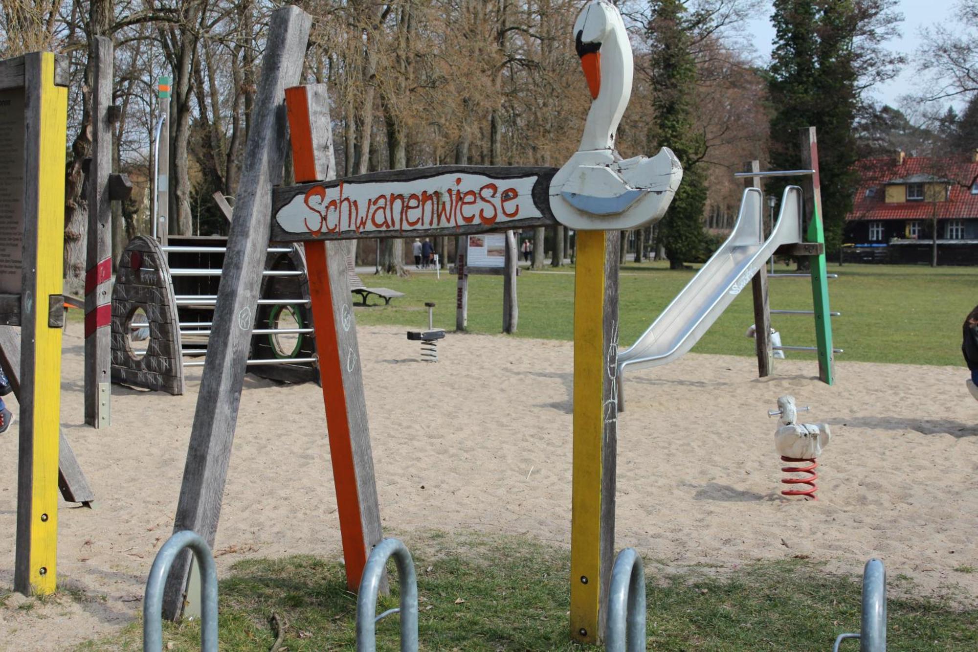 Wohlfuehlboot Hausboot - Festlieger Im Hafen Bad Saarow - Wc An Bord, Dusche An Land Hotel Luaran gambar